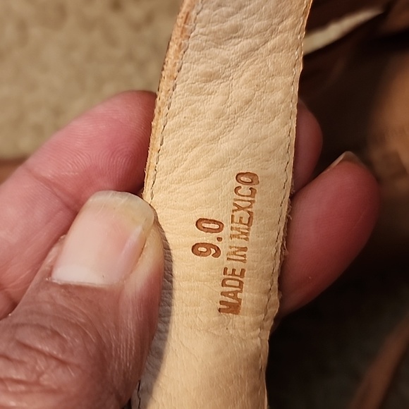 Bed Stu Artemis Tan Rustic Sandals - Picture 10 of 16